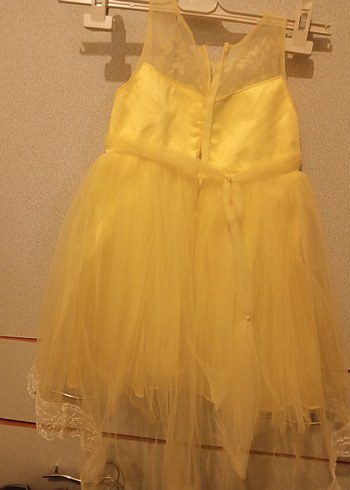 Diger Sarı Kolsuz Çiçekli Kız Elbisesi - Görsel 2