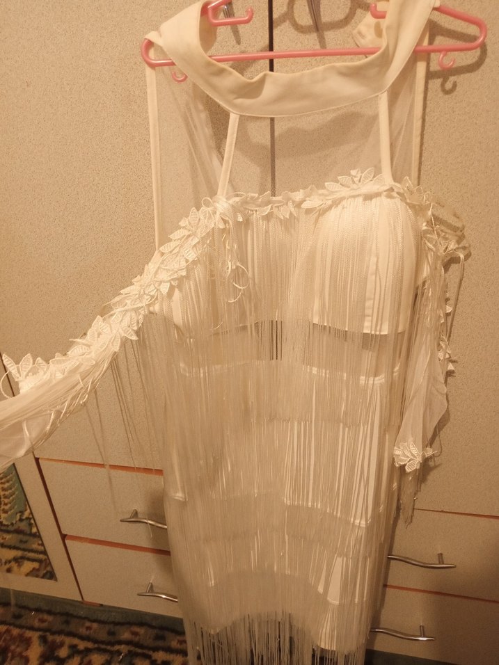 Beyaz Bohem Nakışlı Uzun Abiye Elbise - Görsel 2