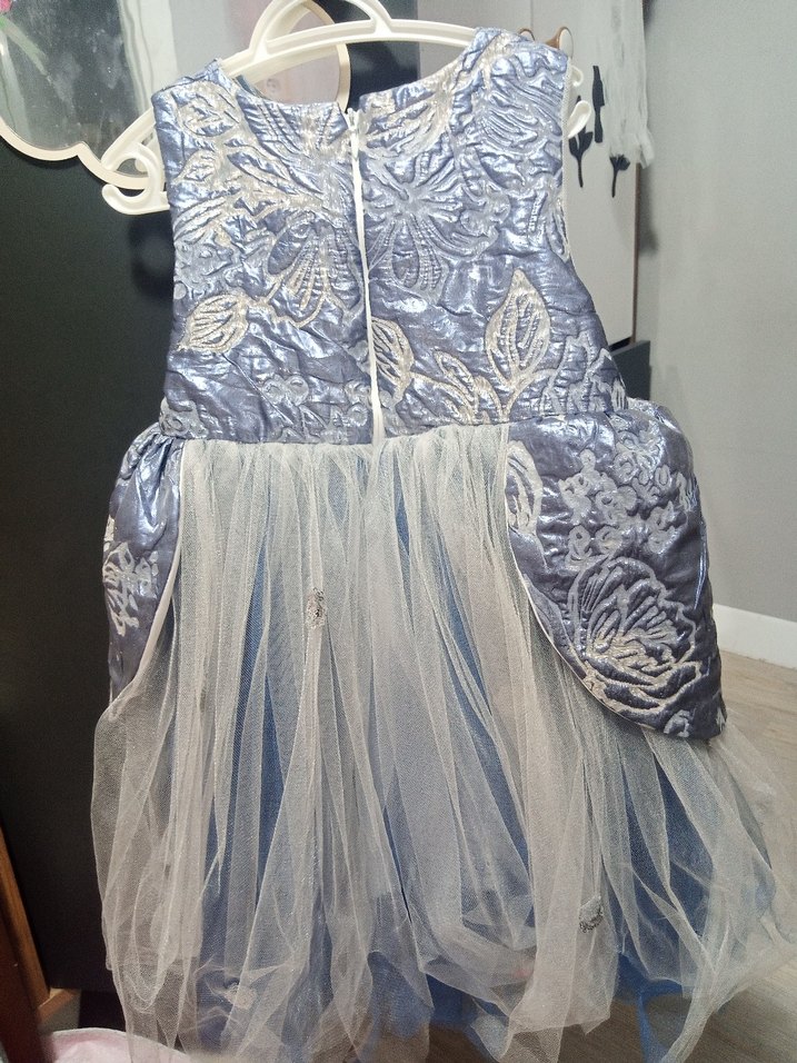 Nakışlı Gri Mavi Fırfırlı Kız Elbisesi - Görsel 2