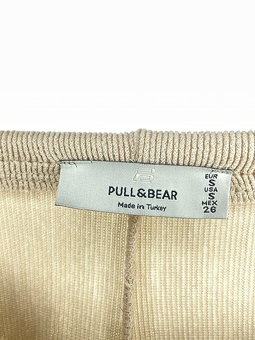 s Beden çeşitli Renk Pull and Bear Düz Kesim %70 İndirimli.