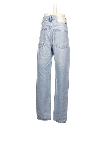 32 Beden Bershka Jean / Kot %70 İndirimli.