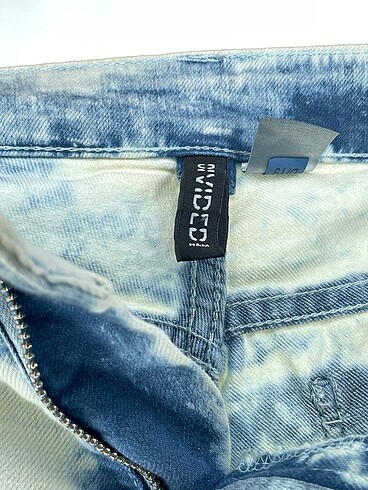 38 Beden çeşitli Renk H&M Jean / Kot Şort %70 İndirimli.