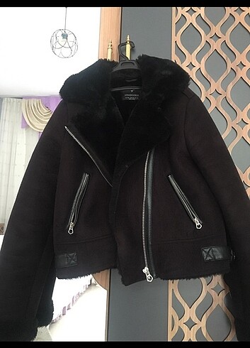Stradivarius kısa biker ceket 