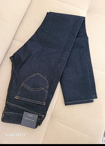 28 Beden Jean Tommy Hilfiger 