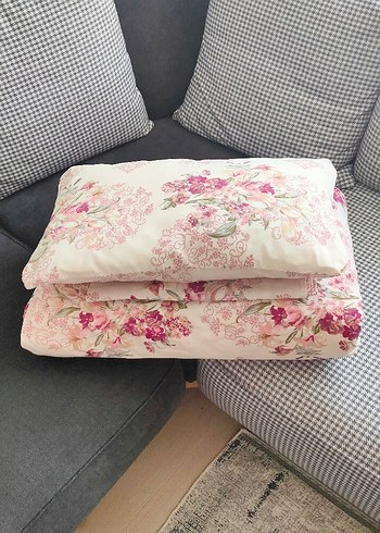 Pembe Çiçek Desenli Nevresim Takımı - Görsel 3