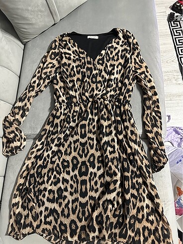 leopar elbise