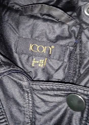 Düğmeli Siyah Uzun Kadın Yağmurluk - Görsel 3