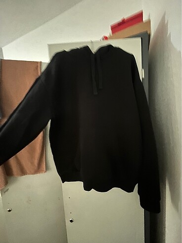 siyah kapüşonlu sweat
