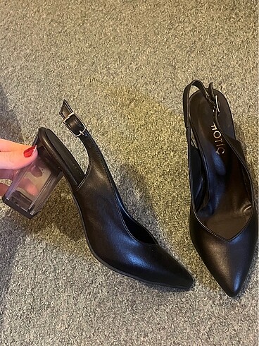 Hotiç hotiç kalın topuk stiletto