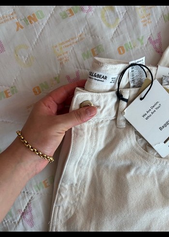 Pull and Bear Kadın Beyaz Pamuklu Rahat Kesim Midi Pantolon