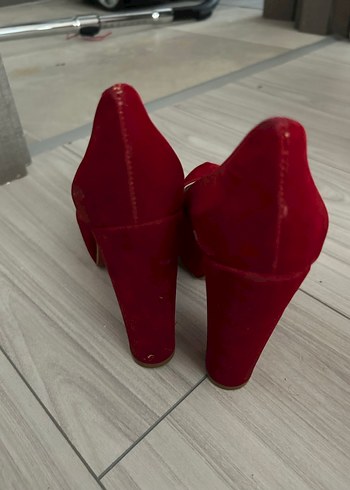 Bershka Kırmızı Süet Platform Topuklu Stiletto