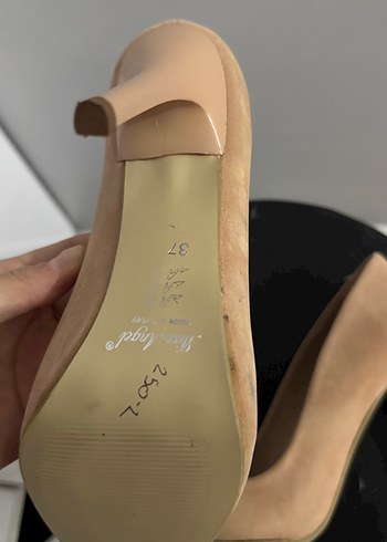 Bej Süet Stiletto Kadın Ayakkabı - Görsel 3