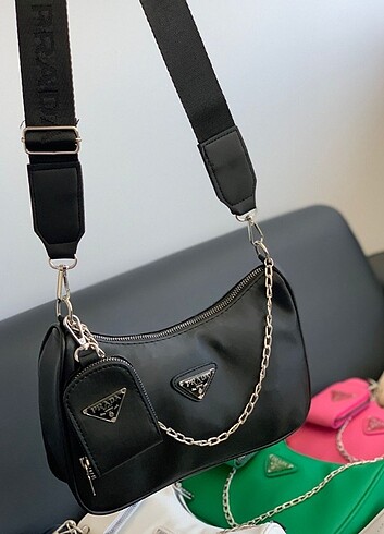 Prada çapraz çanta 