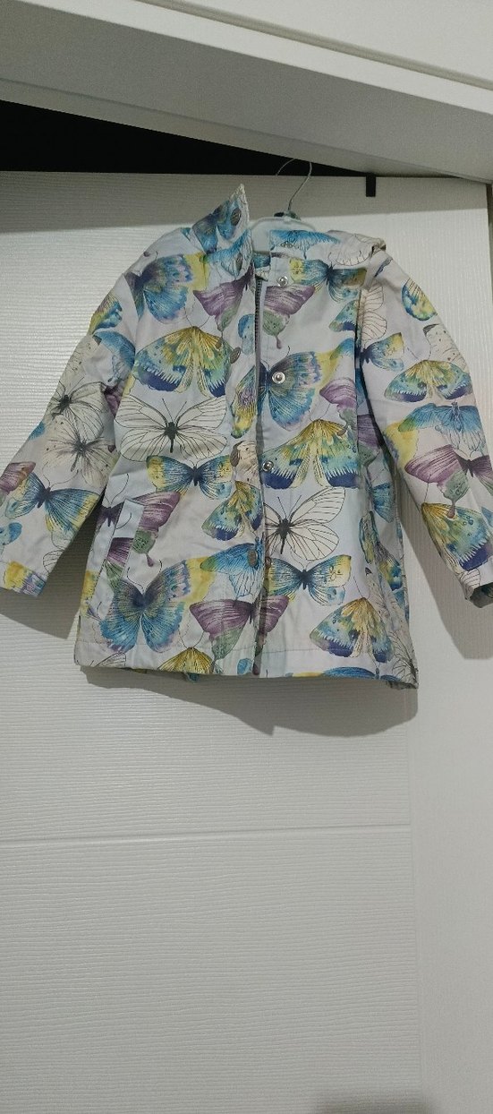 Kız Çocuk Çok Renkli Düğmeli Yağmurluk - Görsel 4