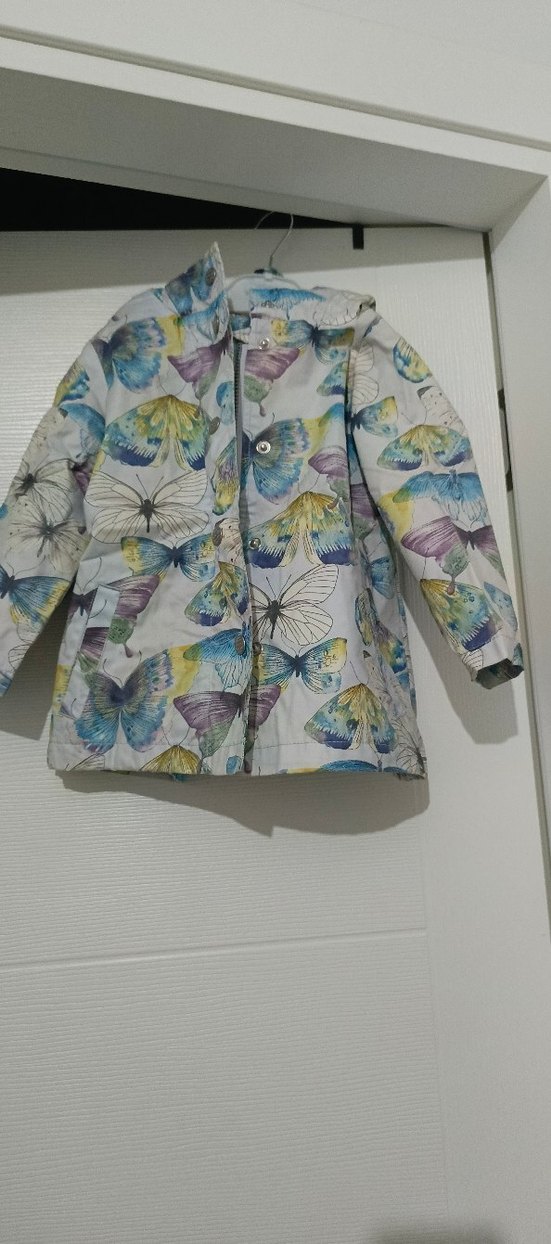 Kız Çocuk Çok Renkli Düğmeli Yağmurluk - Görsel 2