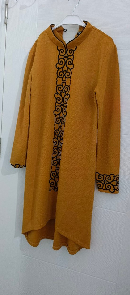 Uzun Kollu Sarı Nakışlı Bohem Tunik - Görsel 2