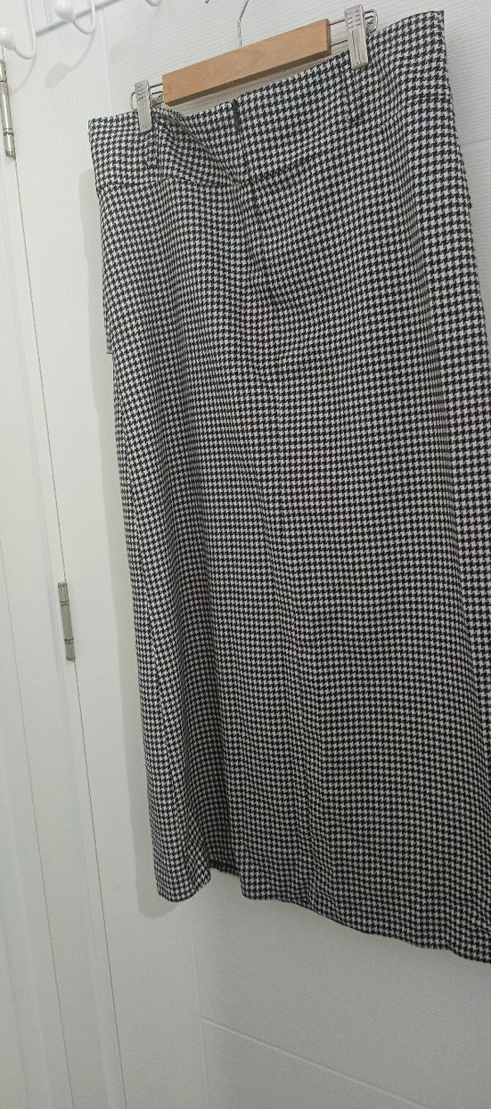 Etek siyah beyaz desenli - Görsel 3