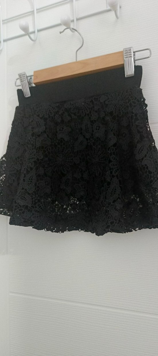 Dantel Detaylı Siyah Mini Etek - Görsel 2