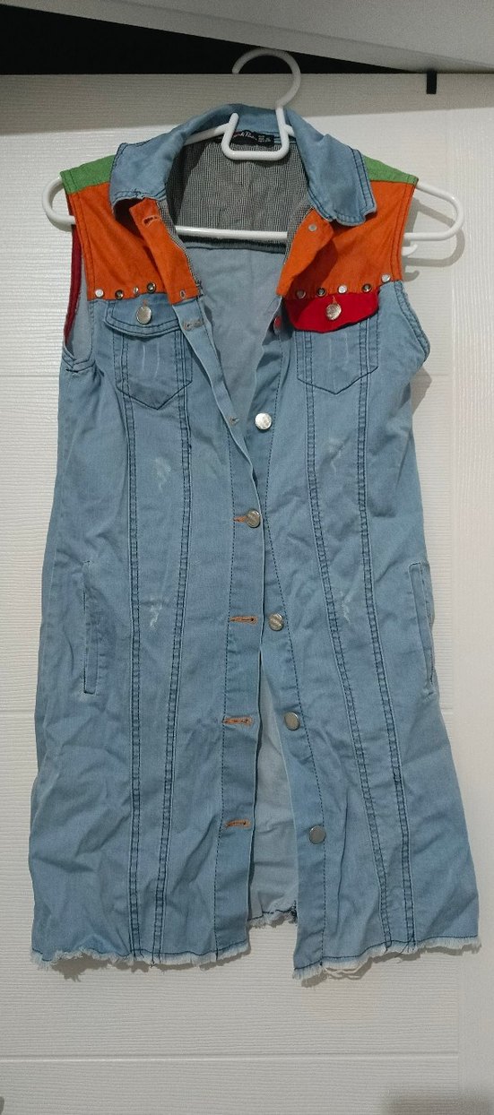 Düğmeli Kolsuz Denim Midi Ceket - Görsel 2