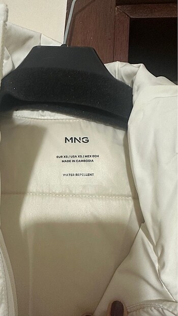 xs Beden Mango Şişme Mont