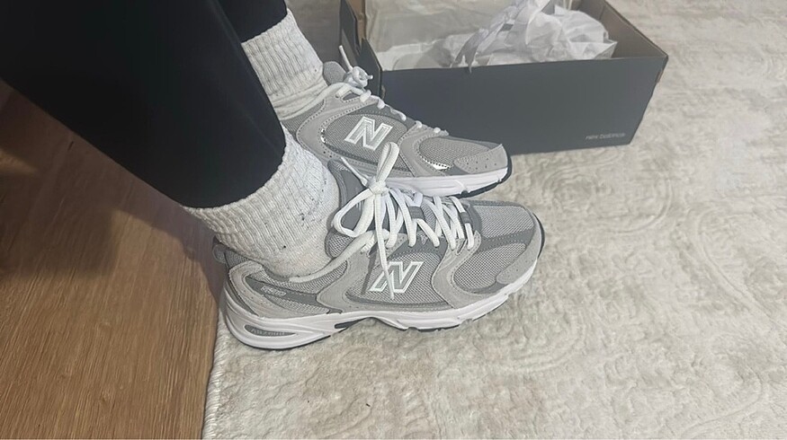 37,5 Beden New Balance 530 Unisex Gri Spor Ayakkabı
