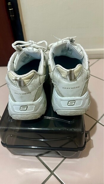 37 Beden beyaz Renk D?lites Skechers Spor Ayakkabı