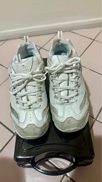 37 Beden D?lites Skechers Spor Ayakkabı