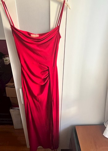 Kırmızı Drapeli Uzun Kadın Elbise - Görsel 2