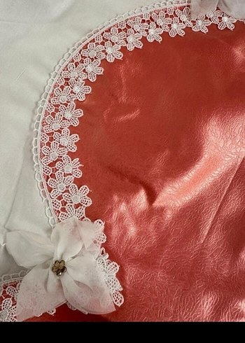 İşlemeli Beyaz Parlak Yatak Örtüsü - Görsel 4