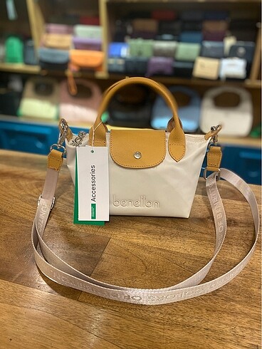Benetton çapraz çanta