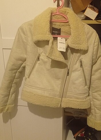 s Beden ten rengi Renk Bej ceket içi peluş çok şık