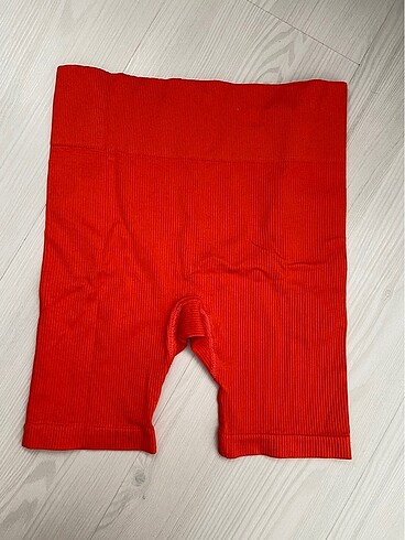 Dikişsiz mini şort