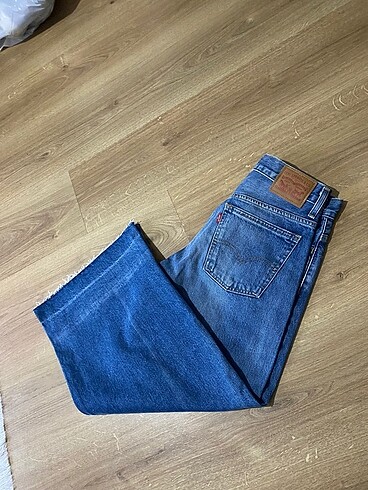 Levis Jean