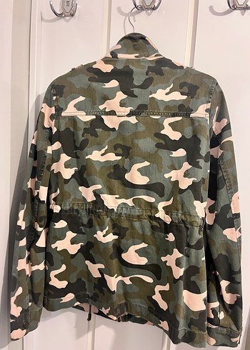 Düğmeli Kamuflaj Kadın Ceket - Görsel 4