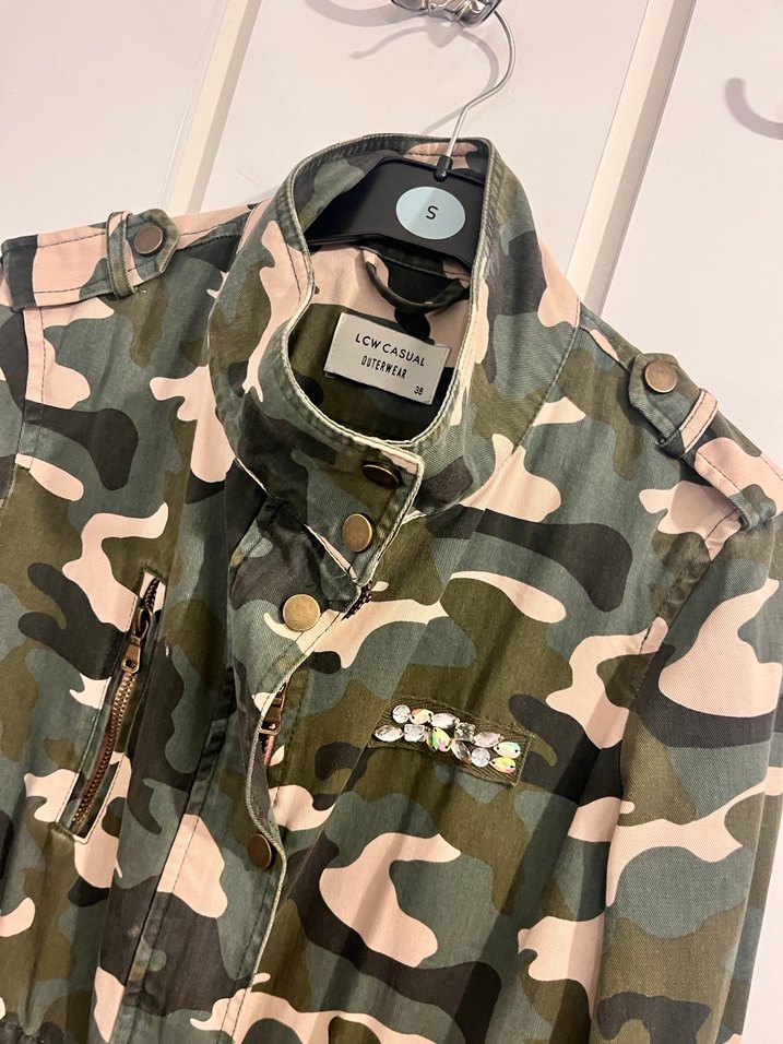 Düğmeli Kamuflaj Kadın Ceket - Görsel 3