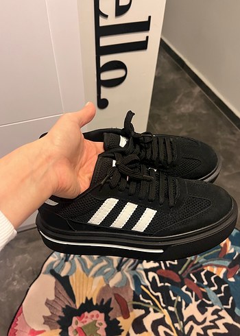 Adidas 39