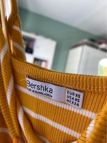 xs Beden Bershka Crop Top