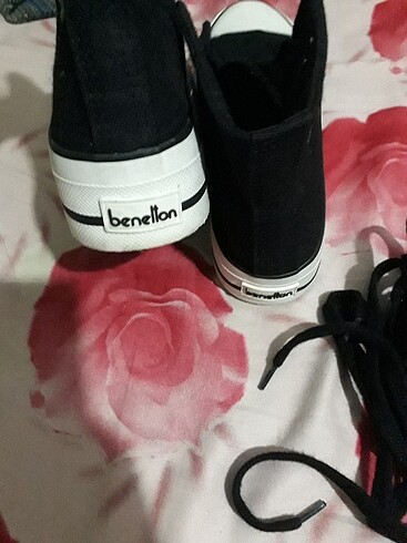 Benetton 36 numara hic giyilmedi denendi sadece