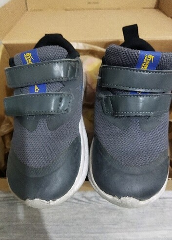 23 Beden gri Renk Nike spor ayakkabı