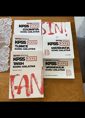 2021 Kpss Konu anlatım seti Benim hocam. Ve 2022 soru bankası se