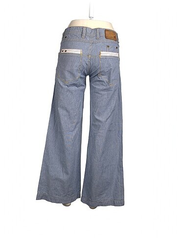 26 Beden PreLoved Jean / Kot %70 İndirimli.