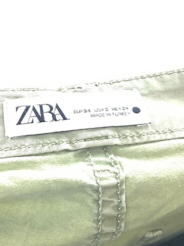 34 Beden çeşitli Renk Zara Kumaş Pantolon %70 İndirimli.