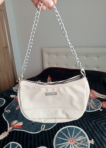 Zara Bej Zincir Detaylı Kadın Omuz Çantası