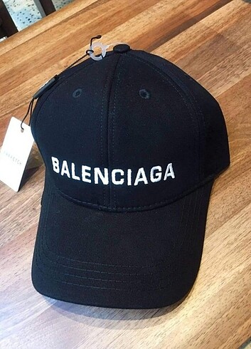 Beden Balenciaga Şapka