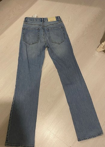 Stradivarius Kadın Mavi Normal Paça Denim Pantolon
