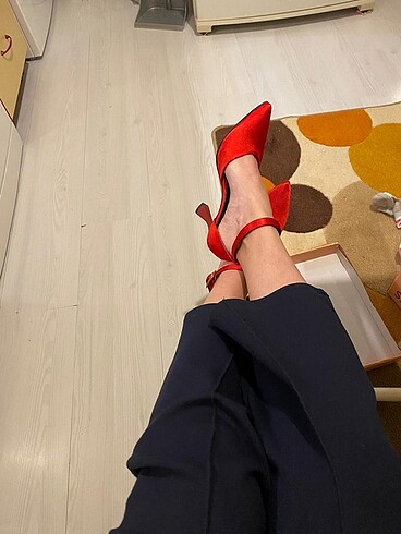 Zara Kırmızı Saten Topuklu Ayakkabı
