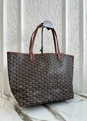 Goyard Saint Louis Bag 