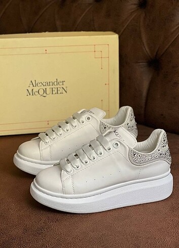 Alexander Mcqueen 