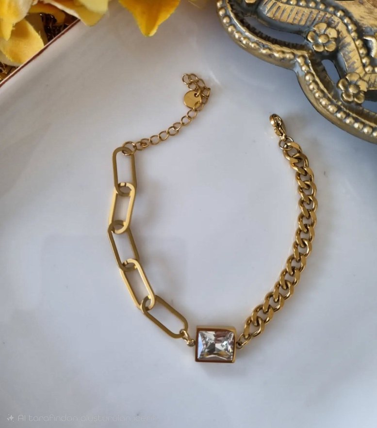 Zincir Detaylı Altın Renk Kadın Bileklik - Görsel 2