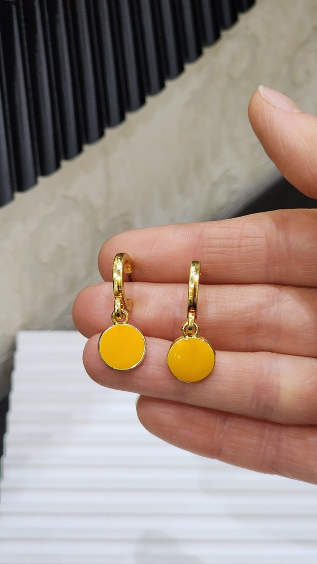 Gold Renk Çelik Küpe - Görsel 2